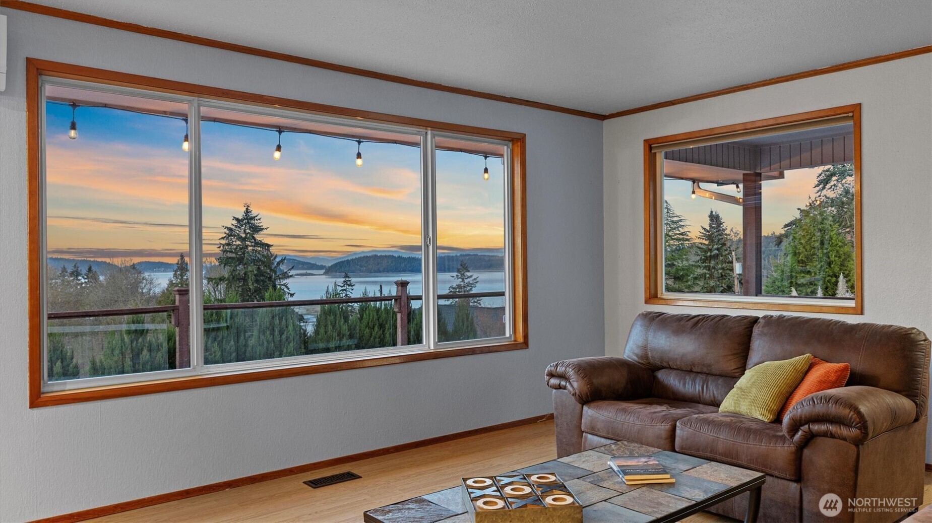 5011 Bakerview Road Oak Harbor, WA 98277 - Photo 8 of 38 Gallery Image 8