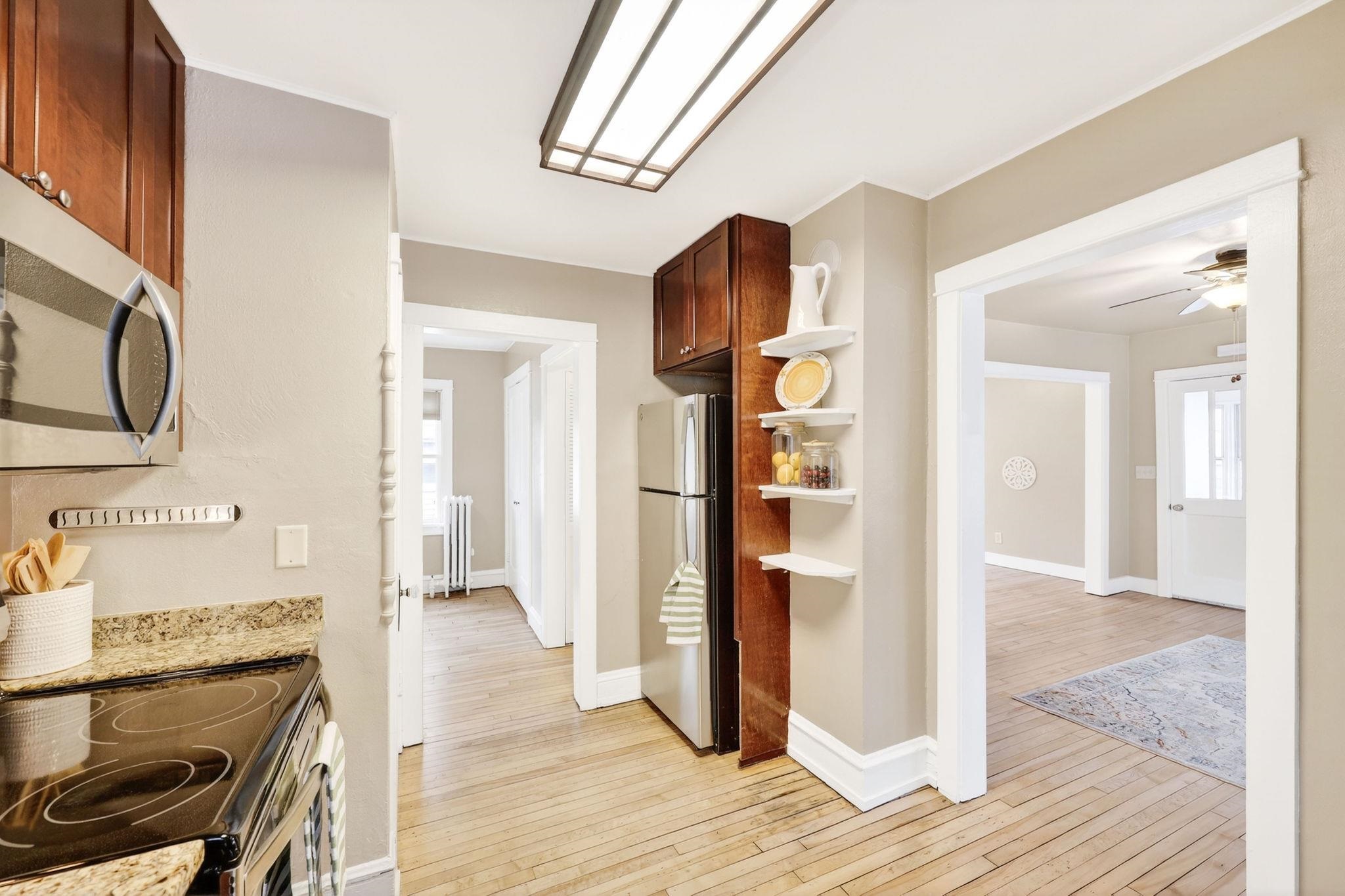 2737 Union Street Madison, WI 53704 - Photo 11 of 39