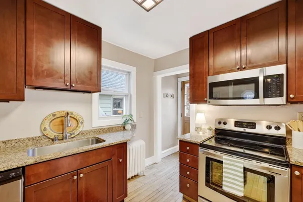 $390,000 | 2737 Union Street, Madison, WI 53704