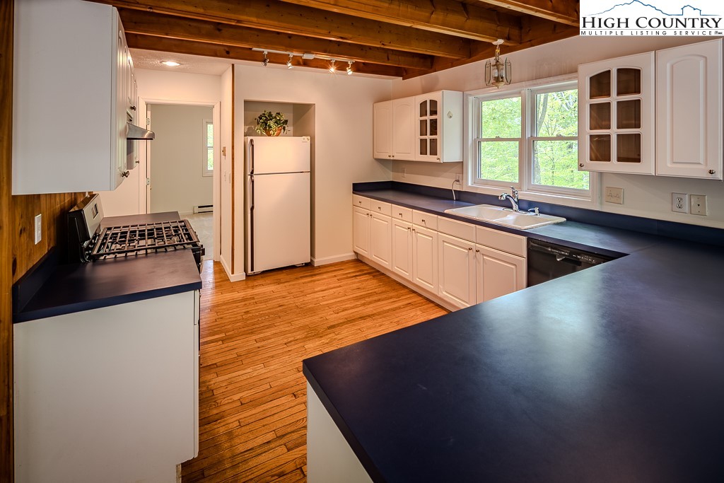 680 Timberlane Drive Boone, NC 28607 - Photo 20 of 50