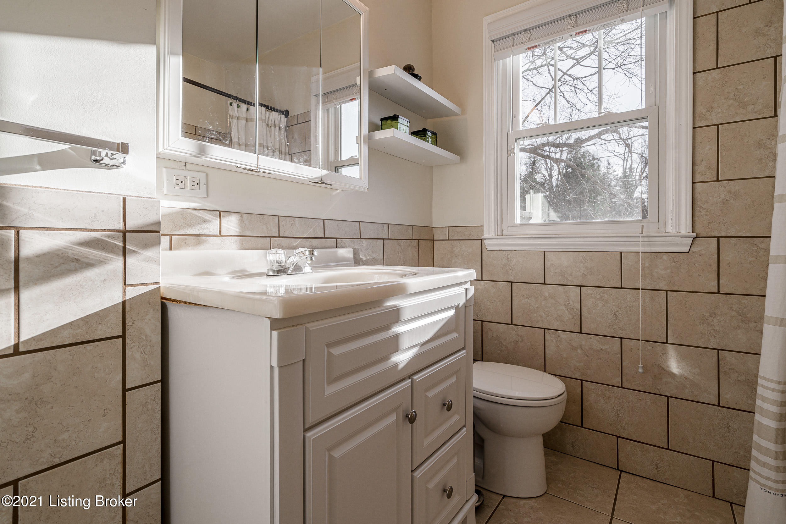 1838 Gresham Road Louisville, KY 40205 - Photo 41 of 54 1838 Gresham Road-52