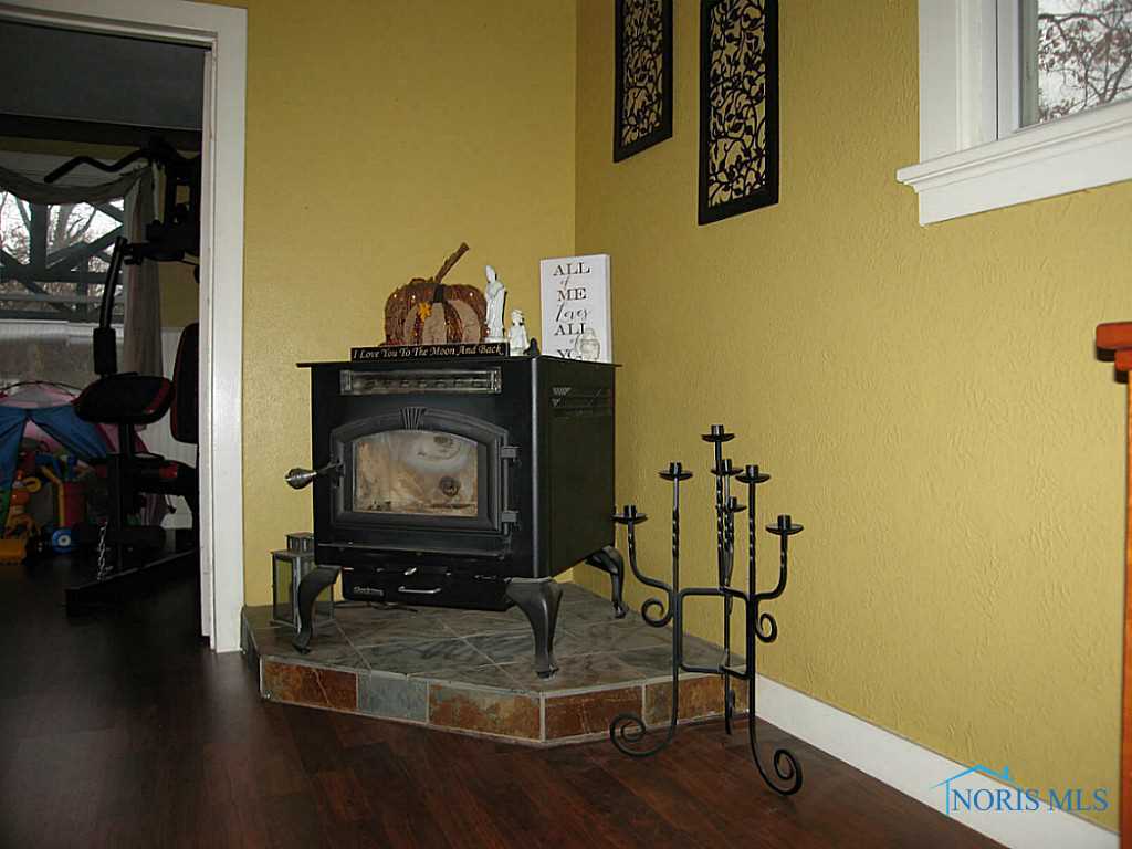 7018 Angola Road Holland, OH 43528 - Photo 8 of 12 Gallery Image 8