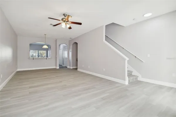 $2,100 | 3430 High Hampton Circle, Tampa, FL 33610