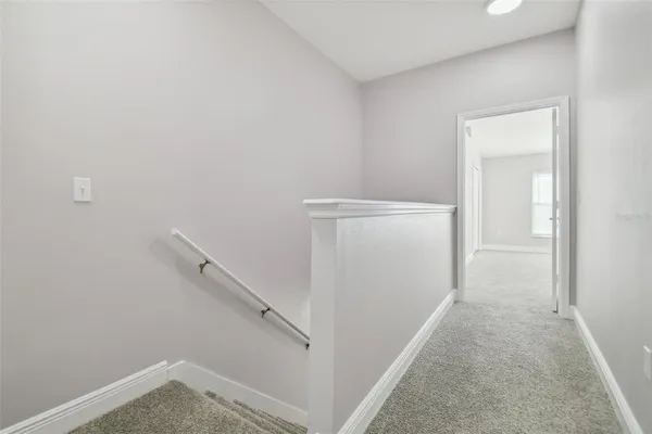 $2,100 | 3430 High Hampton Circle, Tampa, FL 33610