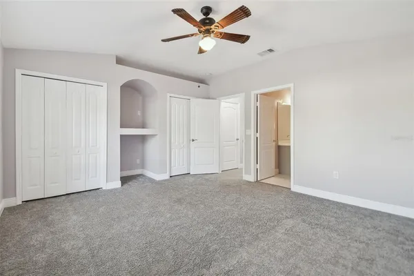 $2,100 | 3430 High Hampton Circle, Tampa, FL 33610