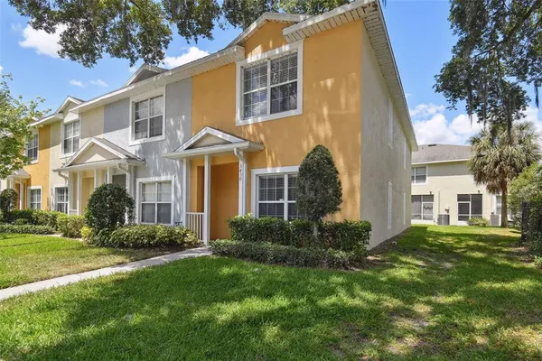 $2,100 | 3430 High Hampton Circle, Tampa, FL 33610