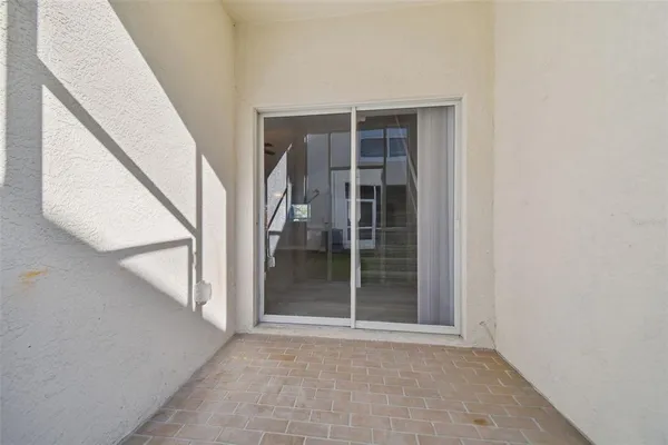 $2,100 | 3430 High Hampton Circle, Tampa, FL 33610