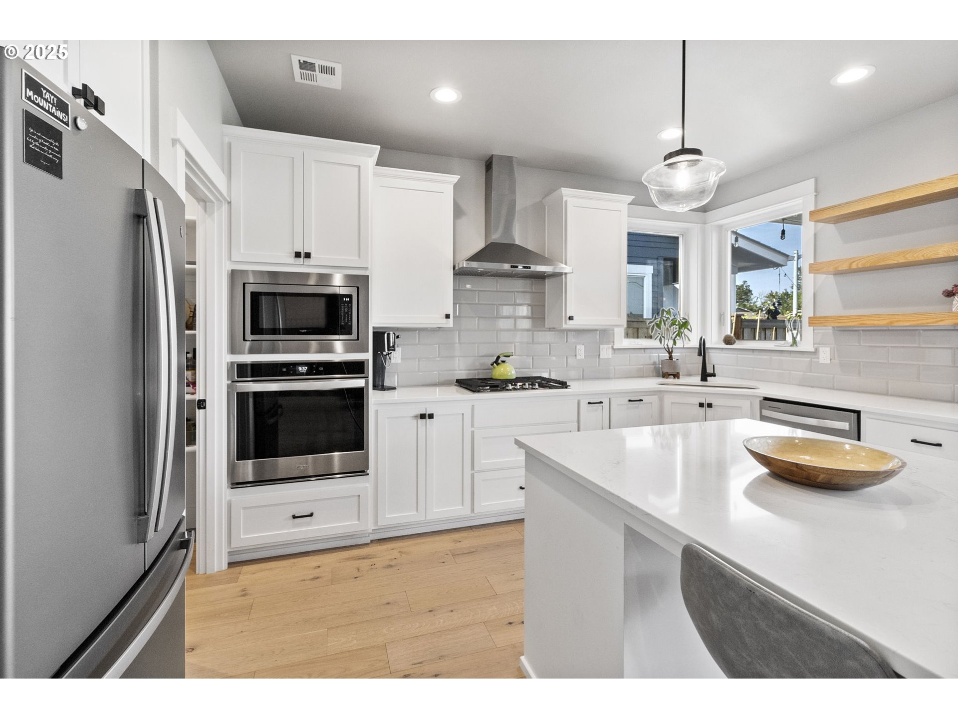 3588 Nestucca Loop Eugene, OR 97408 - Photo 12 of 39 Kitchen