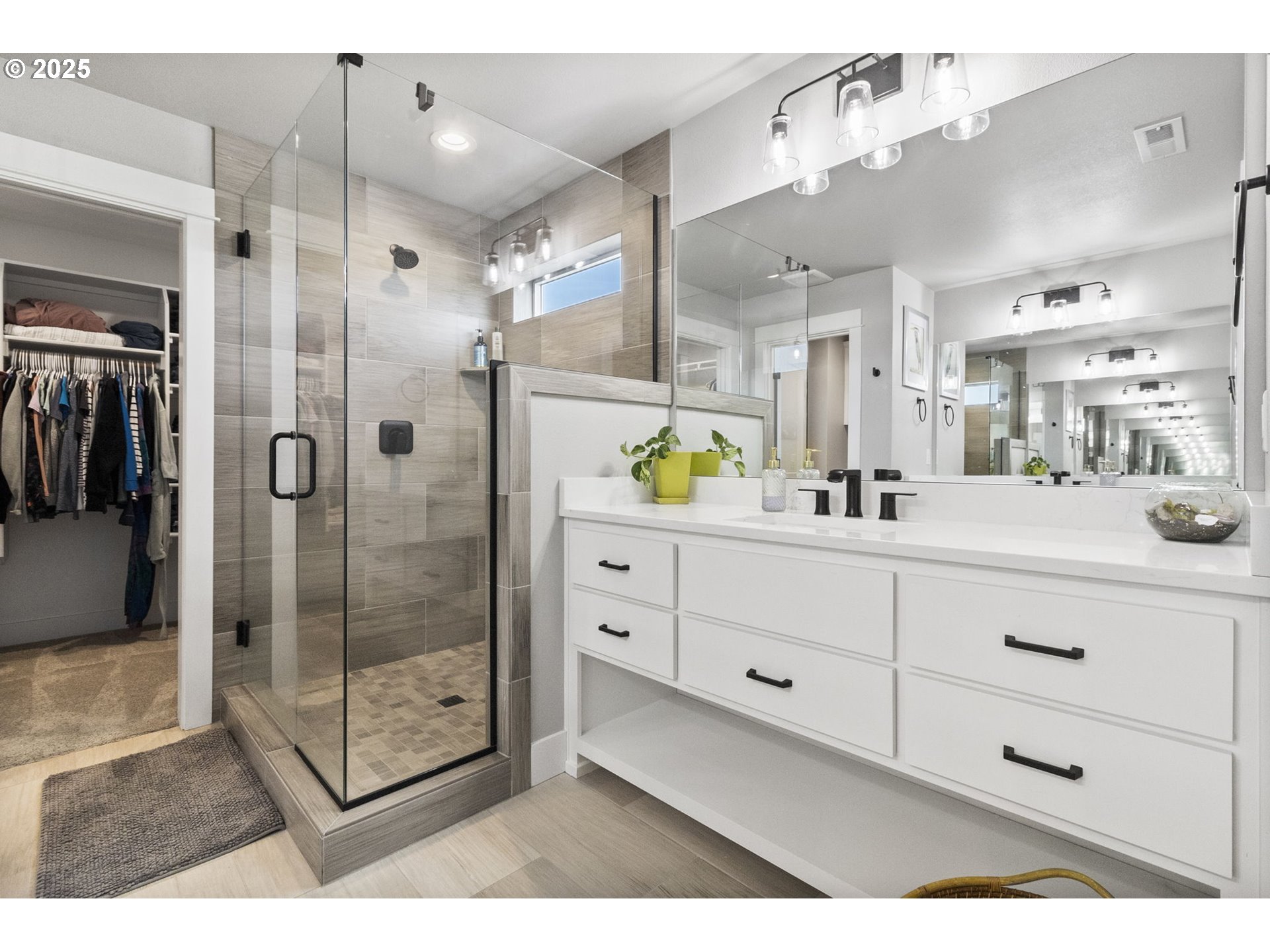 3588 Nestucca Loop Eugene, OR 97408 - Photo 21 of 39 Bathroom