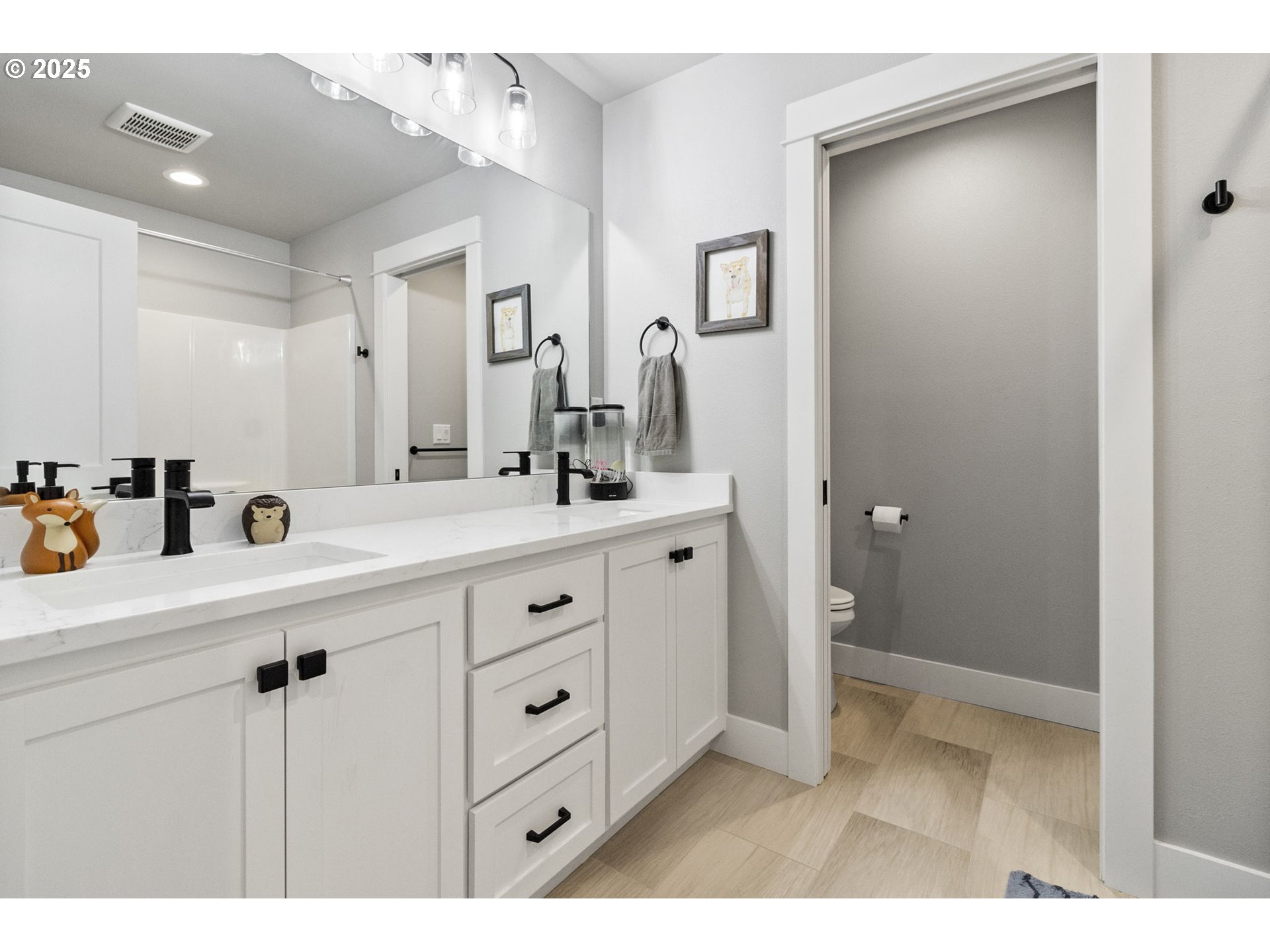3588 Nestucca Loop Eugene, OR 97408 - Photo 29 of 39 Bathroom