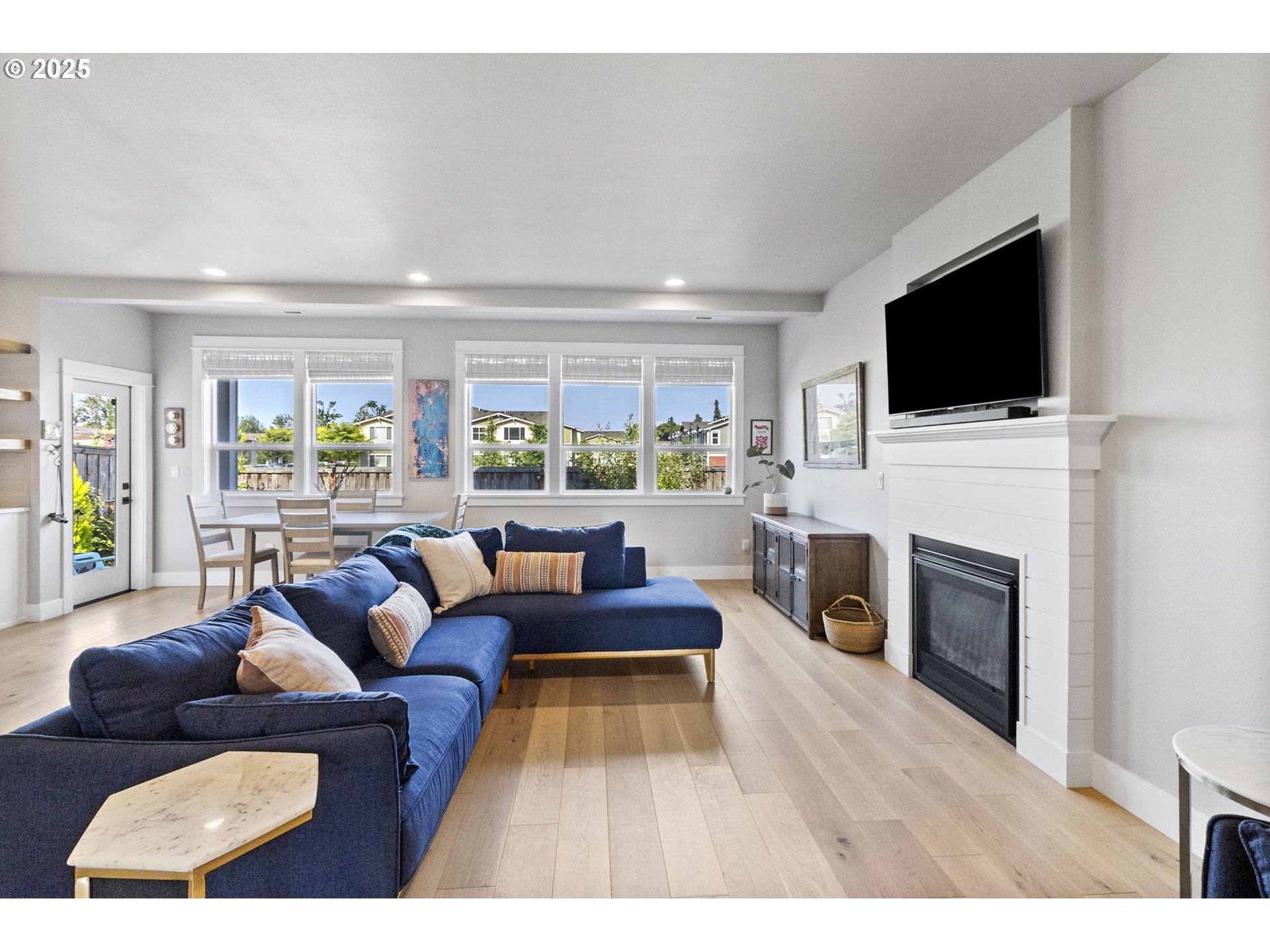 3588 Nestucca Loop Eugene, OR 97408 - Photo 5 of 39 Great Room