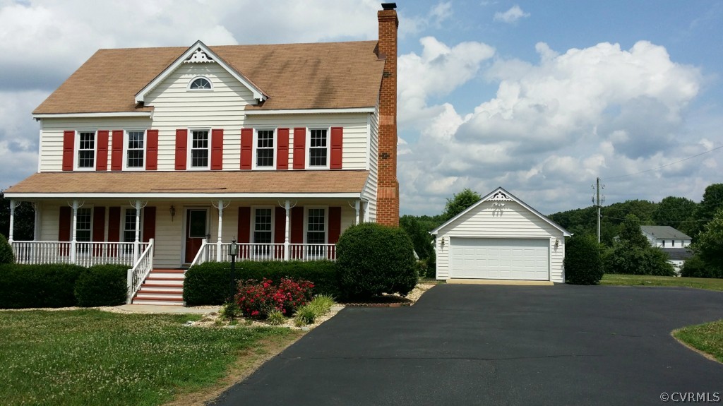 1712 Dorset Road Powhatan, VA 23139 - Photo 2 of 23 Gallery Image 2