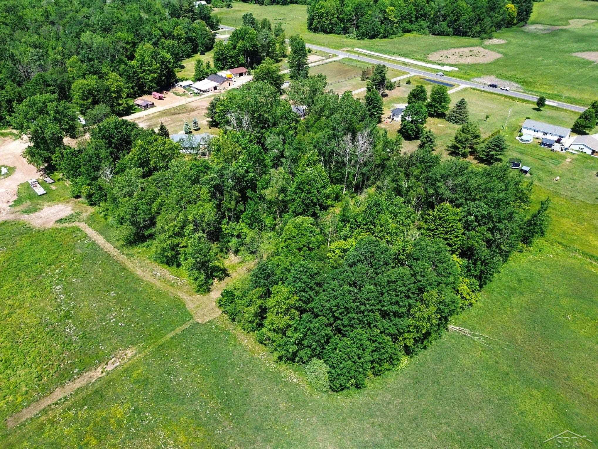 2424 East Shaffer Road Midland, MI 48642 - Photo 30 of 33