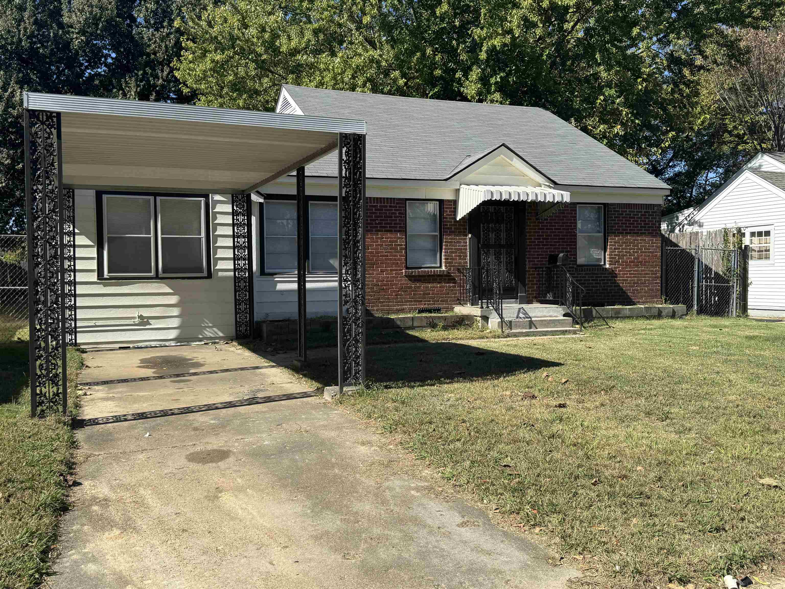 599 Isabelle Street Memphis, TN 38122 - Photo 2 of 18