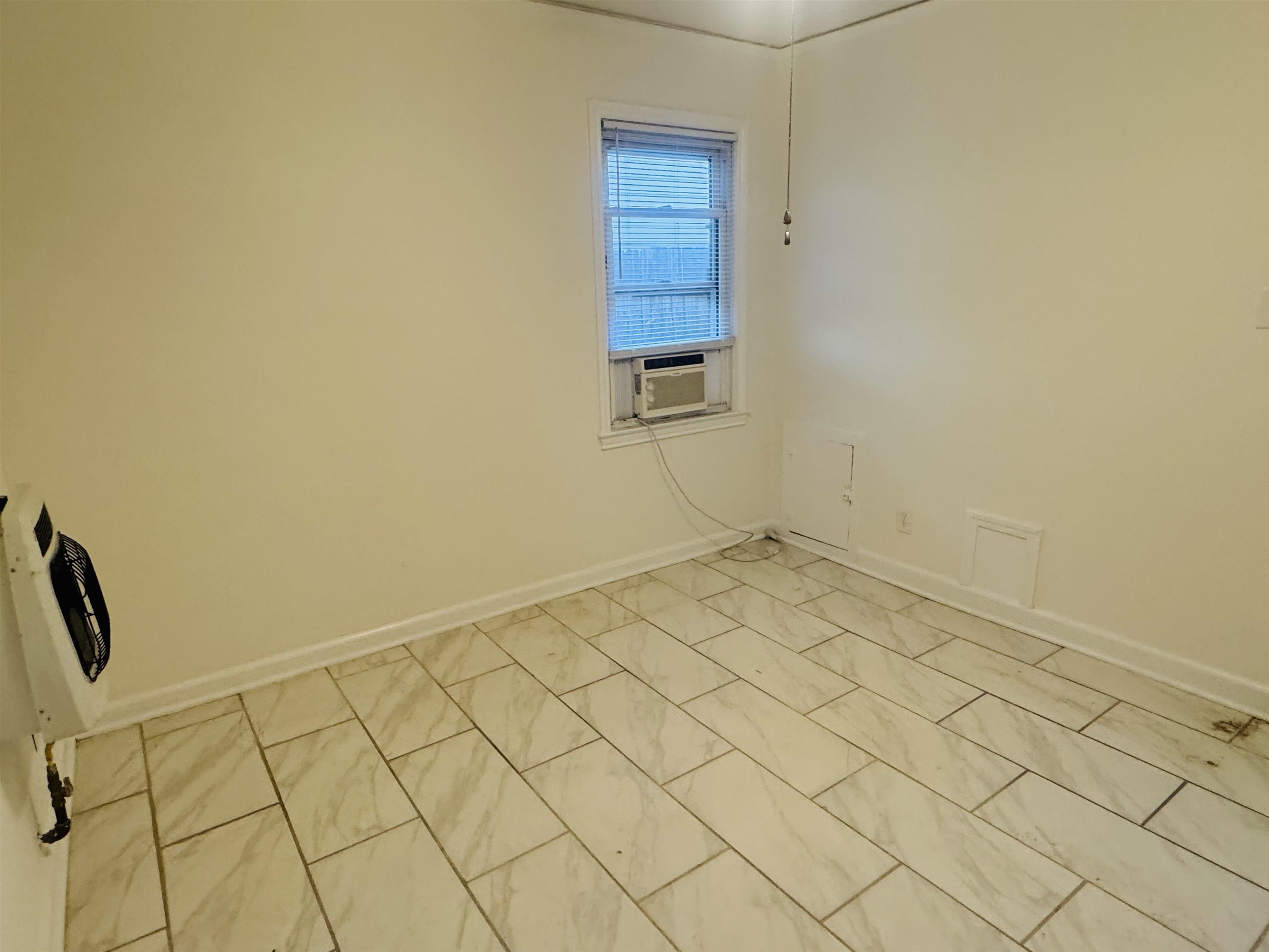 599 Isabelle Street Memphis, TN 38122 - Photo 10 of 18