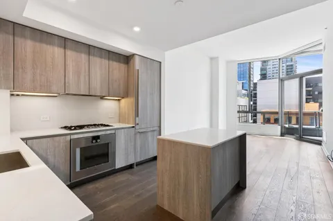 $6,995 | 333 Beale Street, Unit 8I, San Francisco, CA 94105
