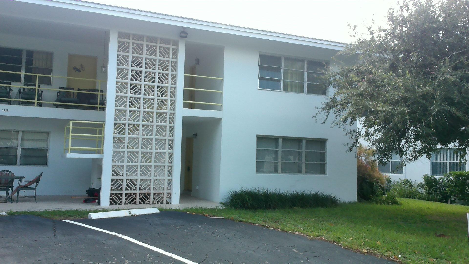 3212 Colony Club Road, Unit 3 Pompano Beach, FL 33062 - Photo 2 of 15 WIN_20161017_12_47_20_Pro