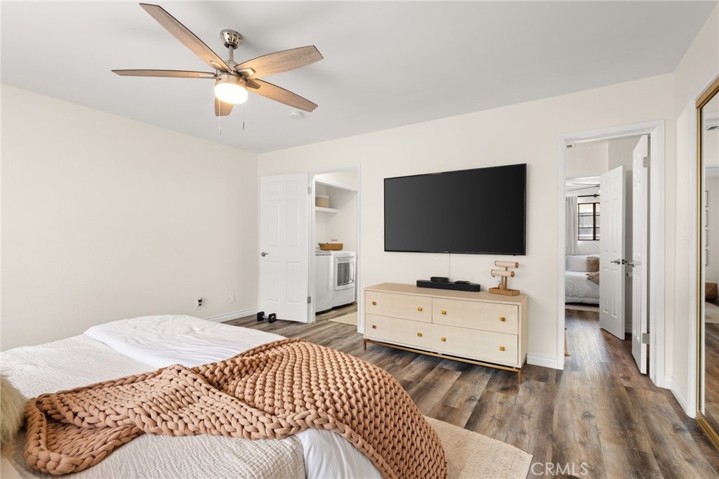 4345 154th Street, Unit 3 Lawndale, CA 90260 - Photo 21 of 31 a bedroom with a bed and flat screen tv