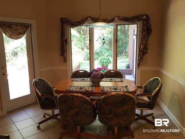 7450 Blakeley Ridge Drive Daphne, AL 36527 - Photo 14 of 35 Breakfast Room