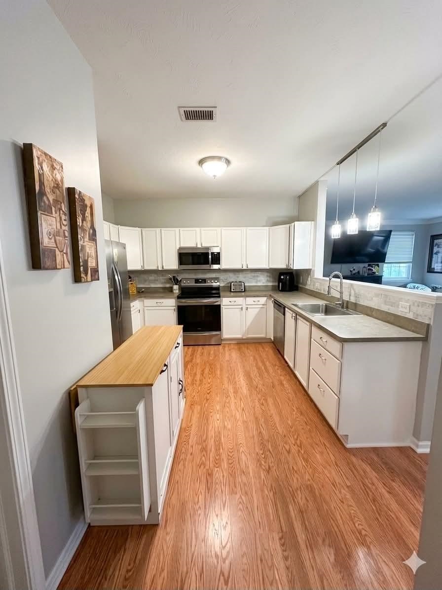 4248 Hampton Ridge Boulevard Howell, MI 48843 - Photo 11 of 25