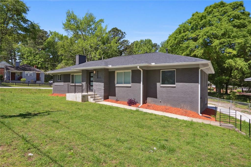 240 West Lake Ave Northwest