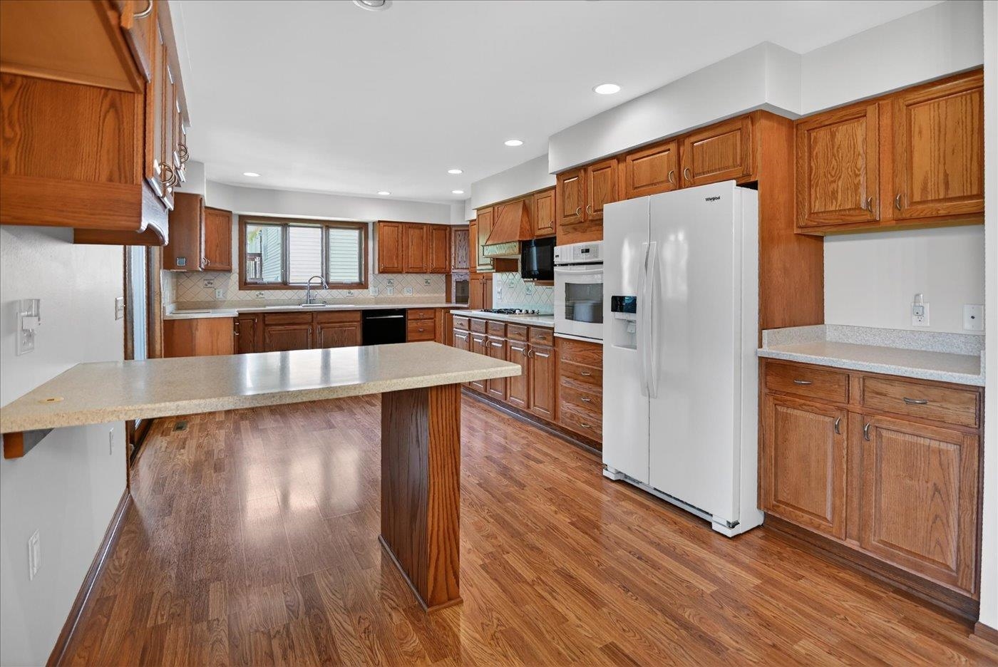 409 Badger Lane Waunakee, WI 53597 - Photo 19 of 51