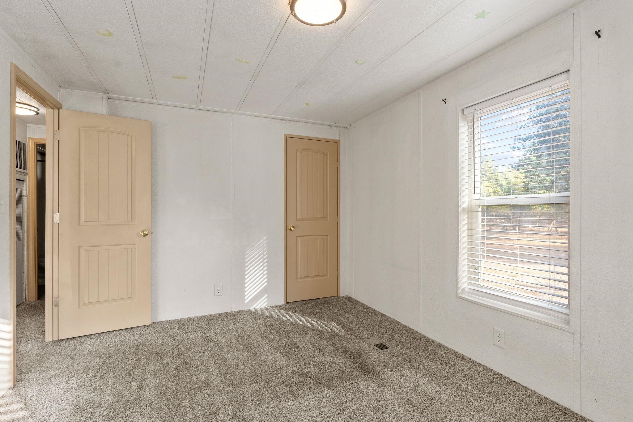 3323 C Roitz Road Valley, WA 99181 - Photo 16 of 29