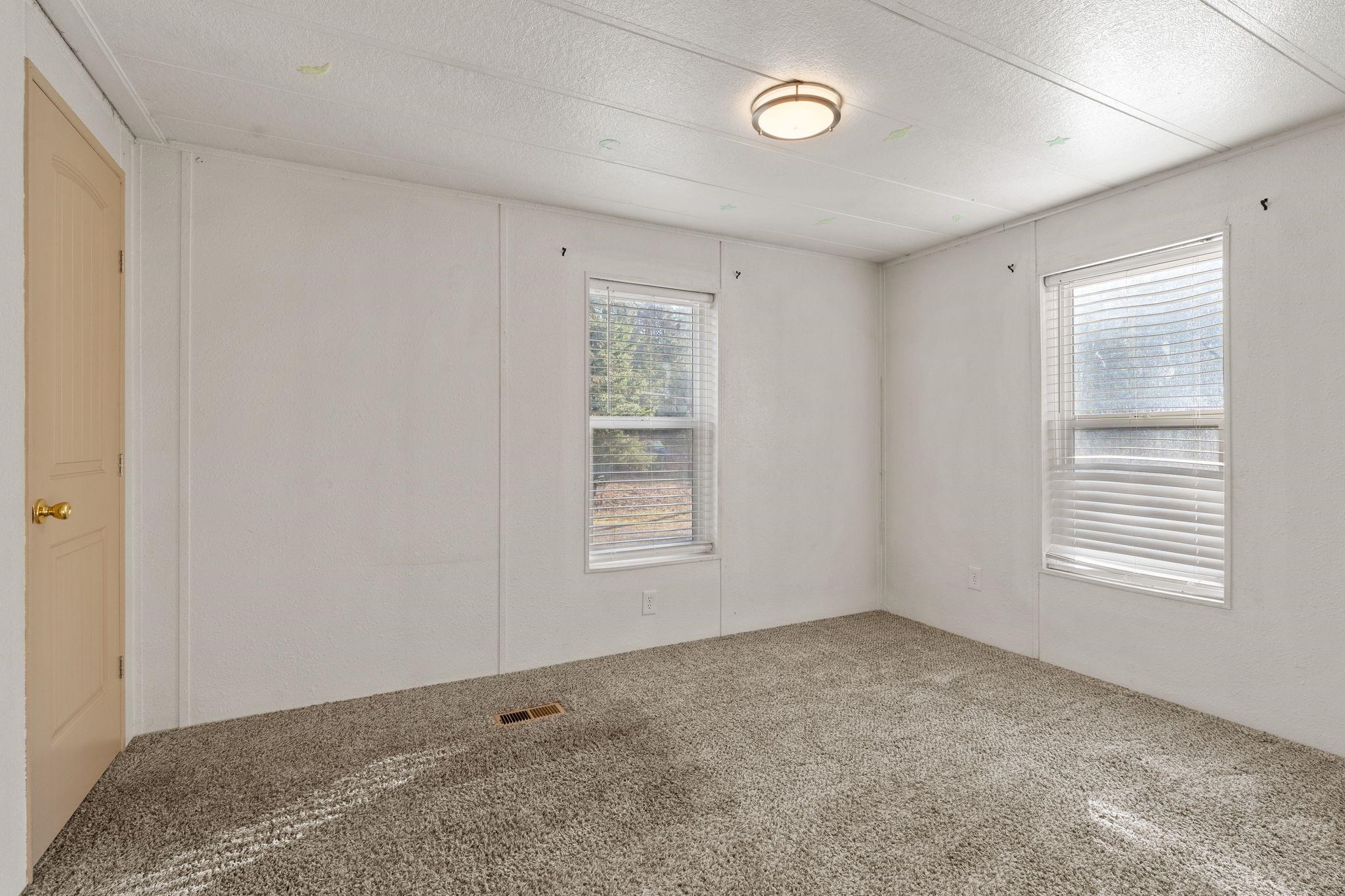 3323 C Roitz Road Valley, WA 99181 - Photo 17 of 29