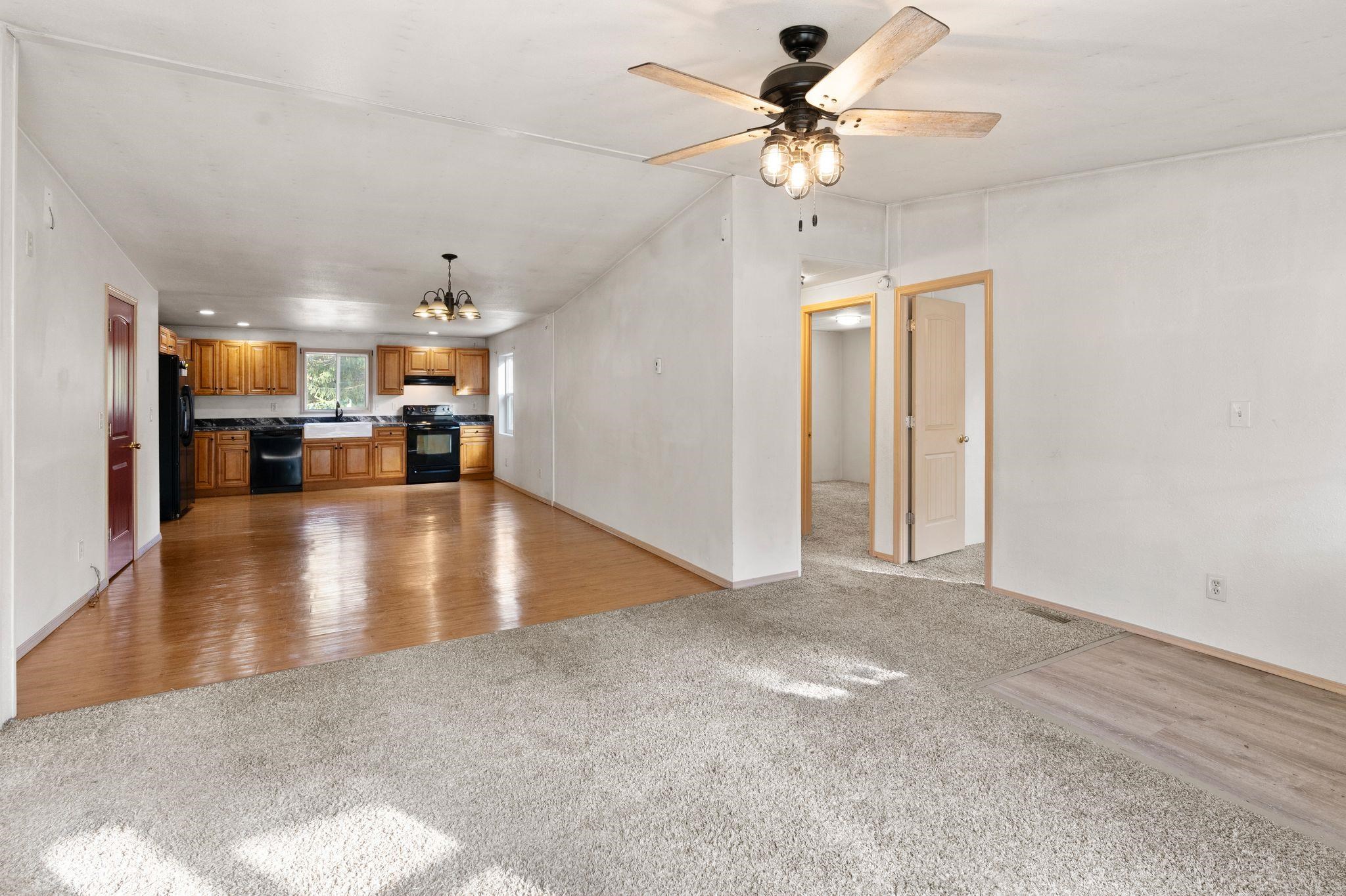 3323 C Roitz Road Valley, WA 99181 - Photo 4 of 29