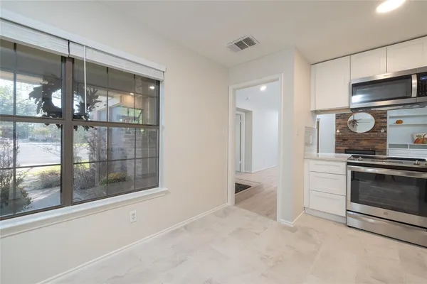 $359,900 | 1808 Maplewood Trail, Colleyville, TX 76034