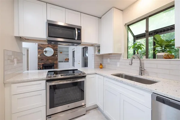 $359,900 | 1808 Maplewood Trail, Colleyville, TX 76034