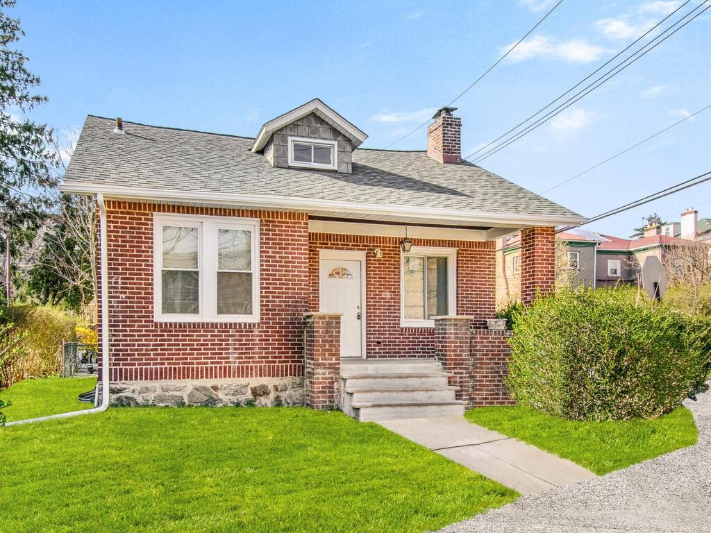 185 Pelham Road New Rochelle, NY 10805 - Photo 1 of 1 Gallery Image 1