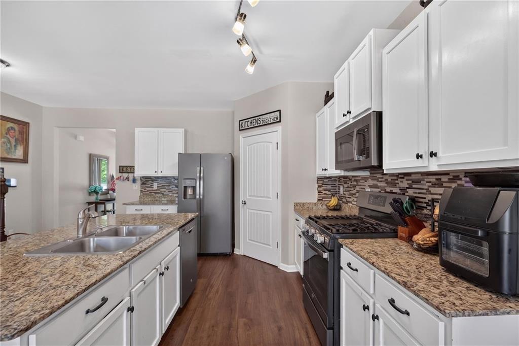408 Aviary Lane Dallas, GA 30132 - Photo 12 of 43