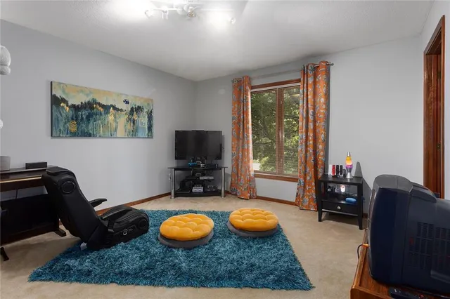 $825,000 | 6113 North Mattox Road, Kansas City, MO 64151