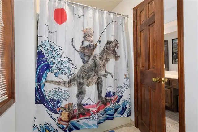 $825,000 | 6113 North Mattox Road, Kansas City, MO 64151