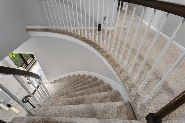 $825,000 | 6113 North Mattox Road, Kansas City, MO 64151