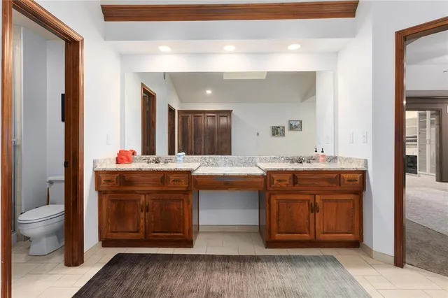 $825,000 | 6113 North Mattox Road, Kansas City, MO 64151