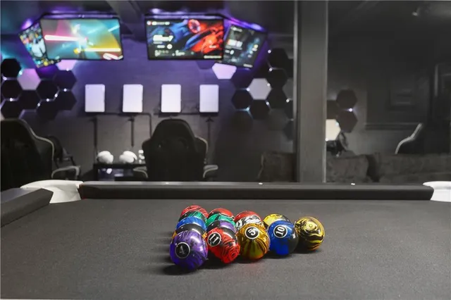 $825,000 | 6113 North Mattox Road, Kansas City, MO 64151