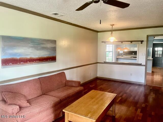 530 Gwen Road Senatobia, MS 38668 - Photo 14 of 90 IMG_1735