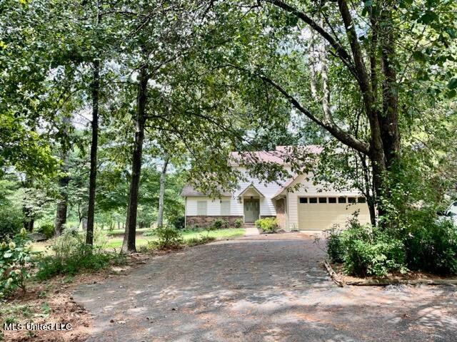530 Gwen Road Senatobia, MS 38668 - Photo 4 of 90 IMG_1711