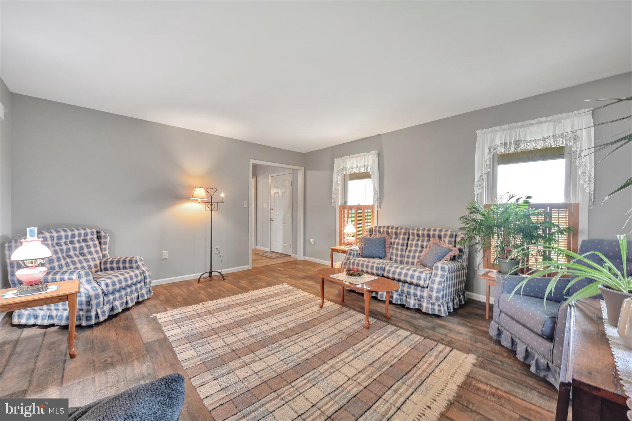 3401 Charlestown Road Lancaster, PA 17603 - Photo 11 of 43 Living Room