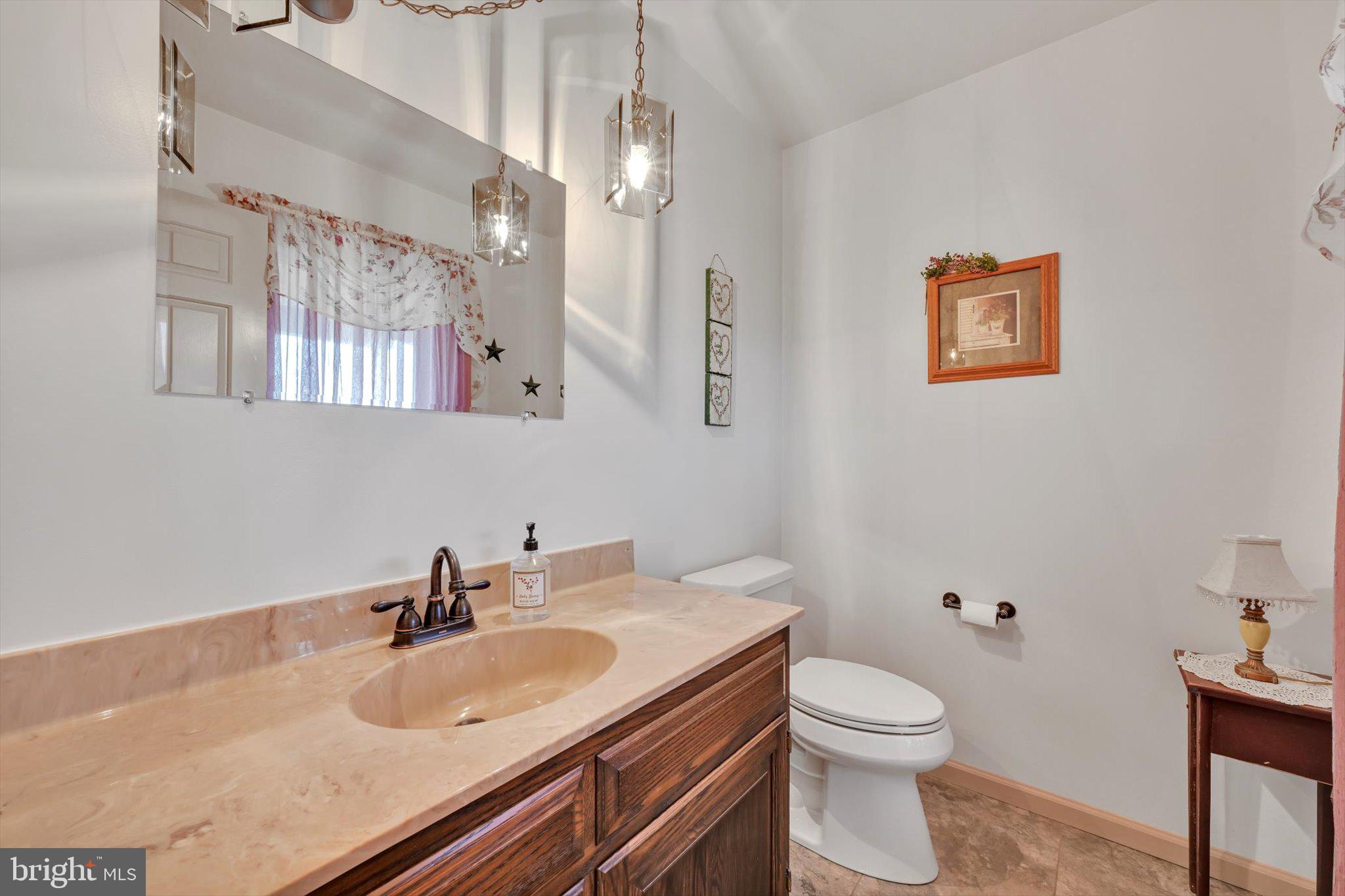 3401 Charlestown Road Lancaster, PA 17603 - Photo 20 of 43 Powder Room