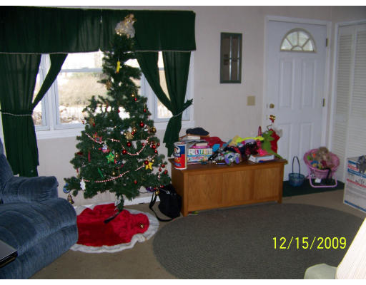 52 Westbrook Road Northborough, MA 01532 - Photo 5 of 10 Gallery Image 5