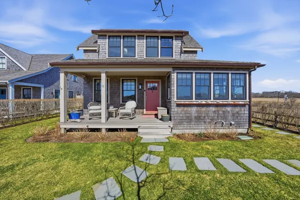 $4,000,000 | 11 Hydrangea Lane, Nantucket, MA 02554