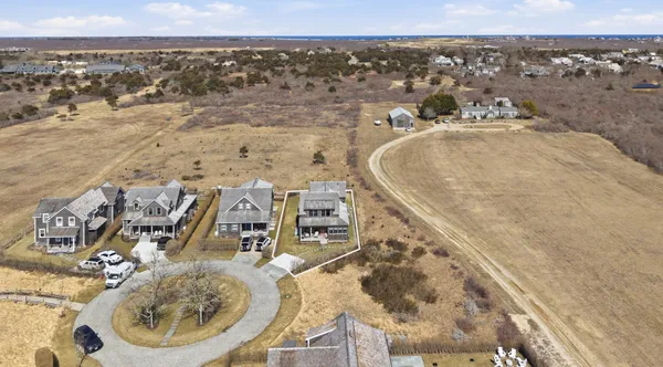 $4,000,000 | 11 Hydrangea Lane, Nantucket, MA 02554