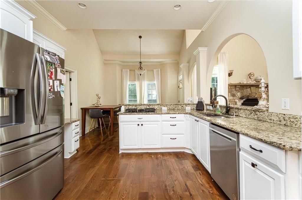2864 Sandpiper Circle Southwest Atlanta, GA 30311 - Photo 8 of 23