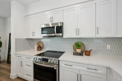 $950,000 | 2716-2718 Amora Circle, Santa Rosa, CA 95407