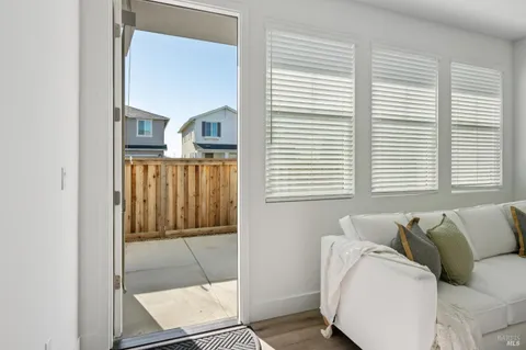 $950,000 | 2716-2718 Amora Circle, Santa Rosa, CA 95407