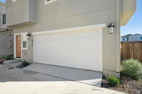 $950,000 | 2716-2718 Amora Circle, Santa Rosa, CA 95407