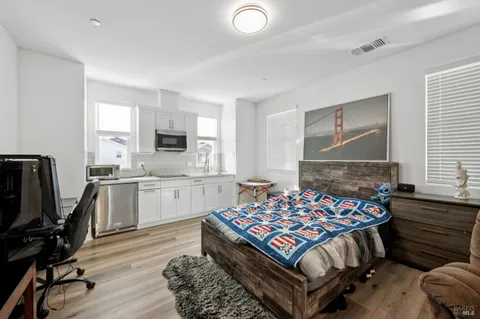 $950,000 | 2716-2718 Amora Circle, Santa Rosa, CA 95407